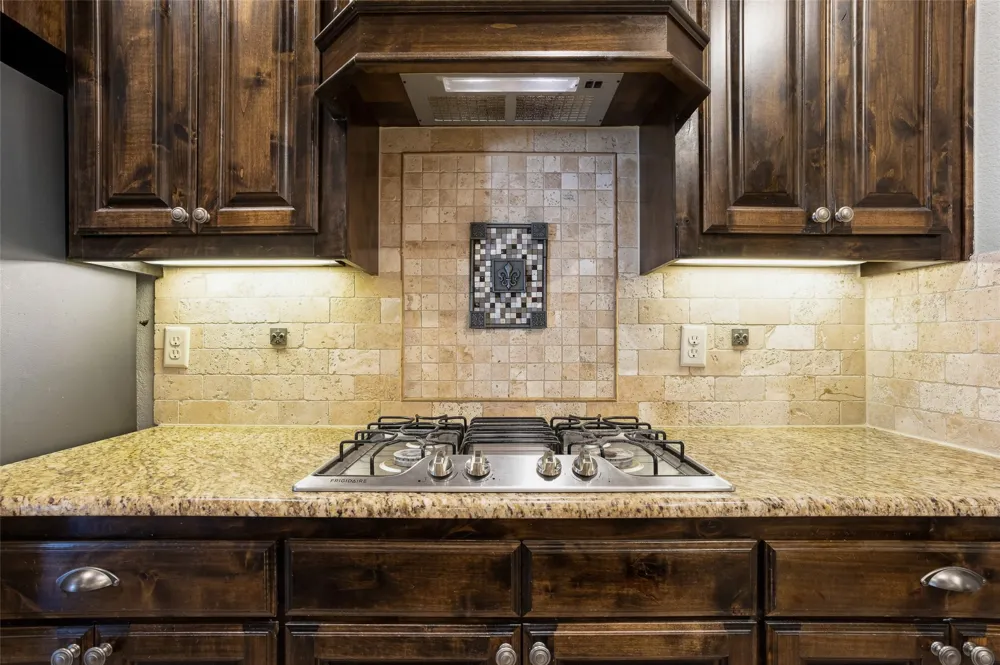 2749 Buffalo Run Burleson, TX 76028