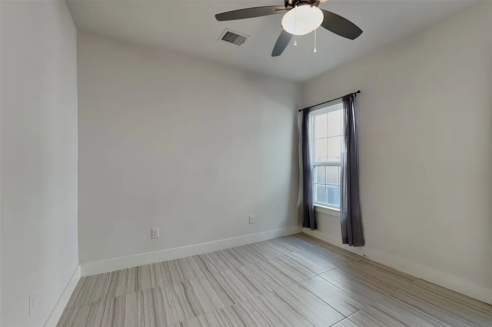 4432 Tall Knight Lane Carrollton, TX 75010