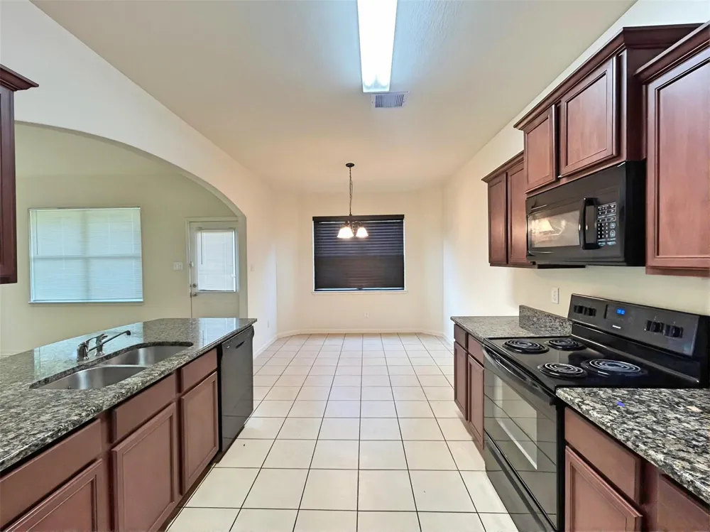 10913 Panther Court Houston, TX 77099