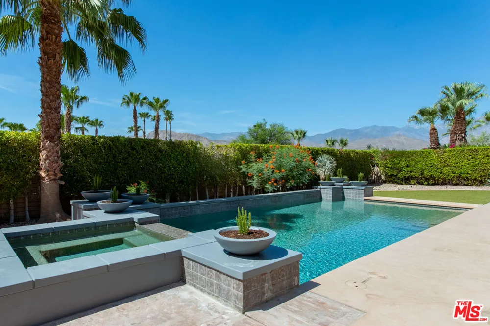28 Summer Sky Circle Rancho Mirage, CA 92270