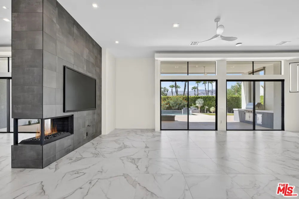 28 Summer Sky Circle Rancho Mirage, CA 92270