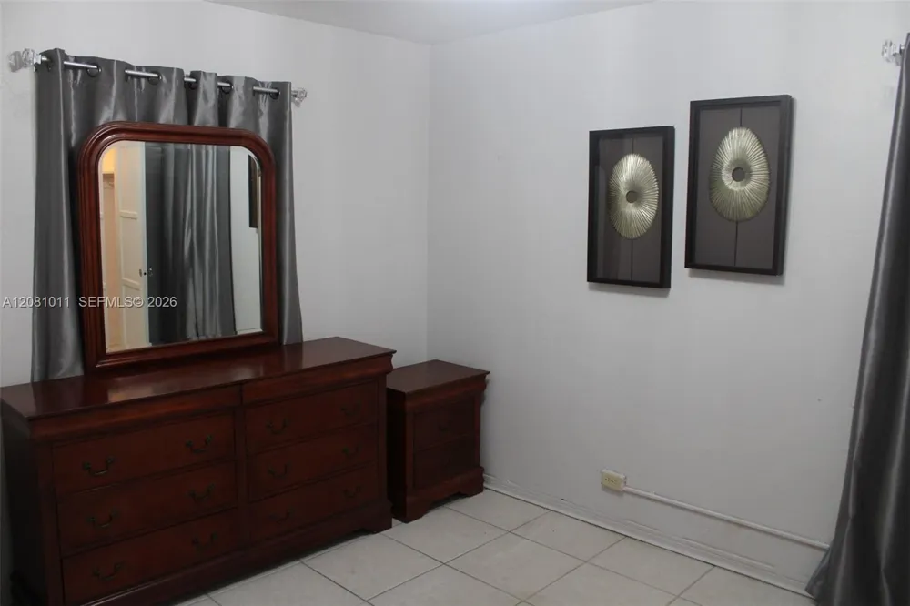 665 NW 50th St Miami, FL 33127