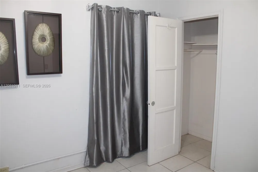 665 NW 50th St Miami, FL 33127