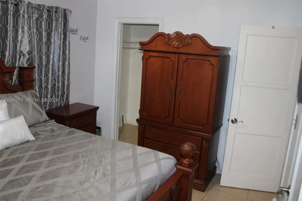 665 NW 50th St Miami, FL 33127