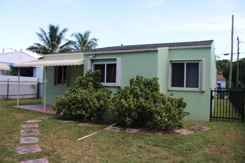 665 NW 50th St Miami, FL 33127