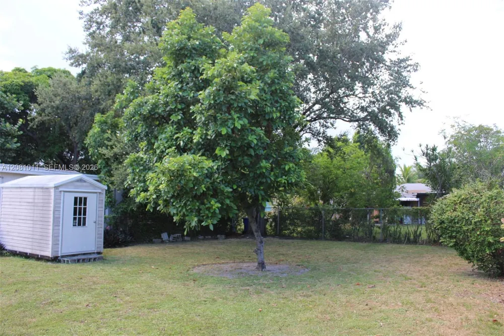 665 NW 50th St Miami, FL 33127