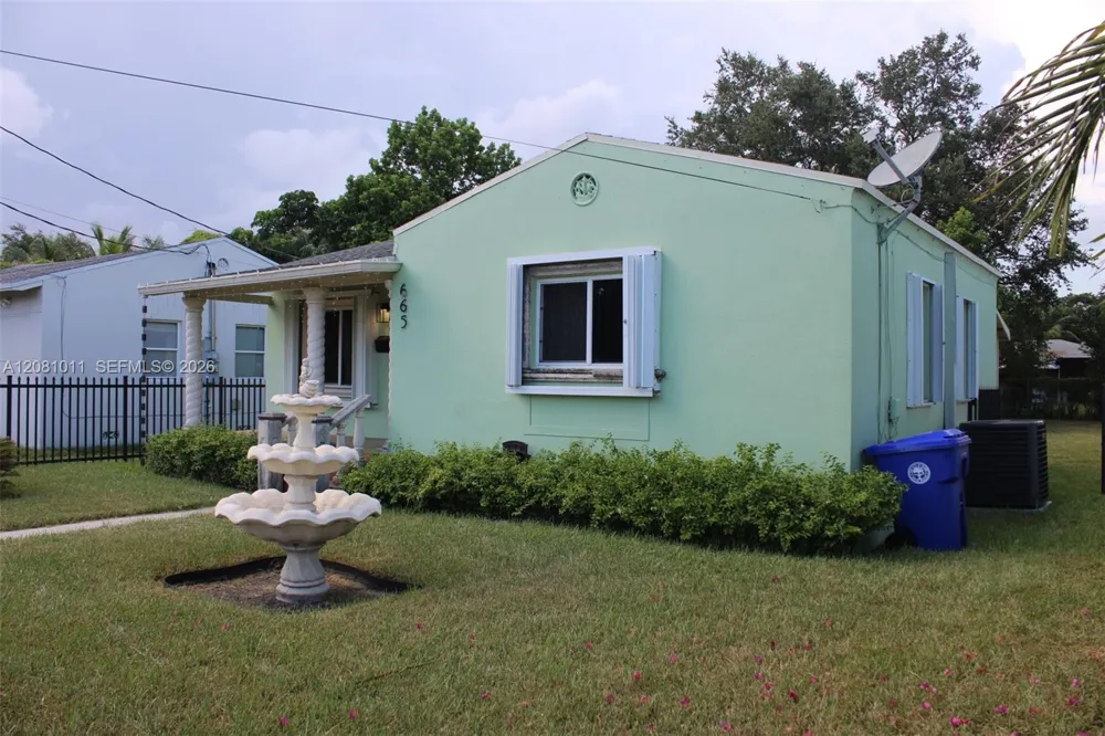 665 NW 50th St Miami, FL 33127