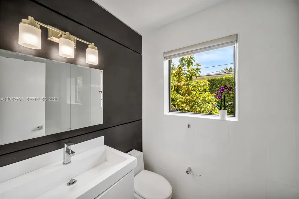 1172 NE 103rd St Miami Shores, FL 33138