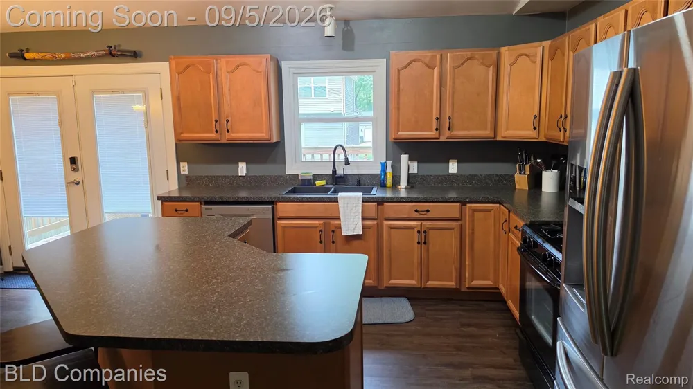 1095 Seabury Drive Orion Charter Township, MI 48362
