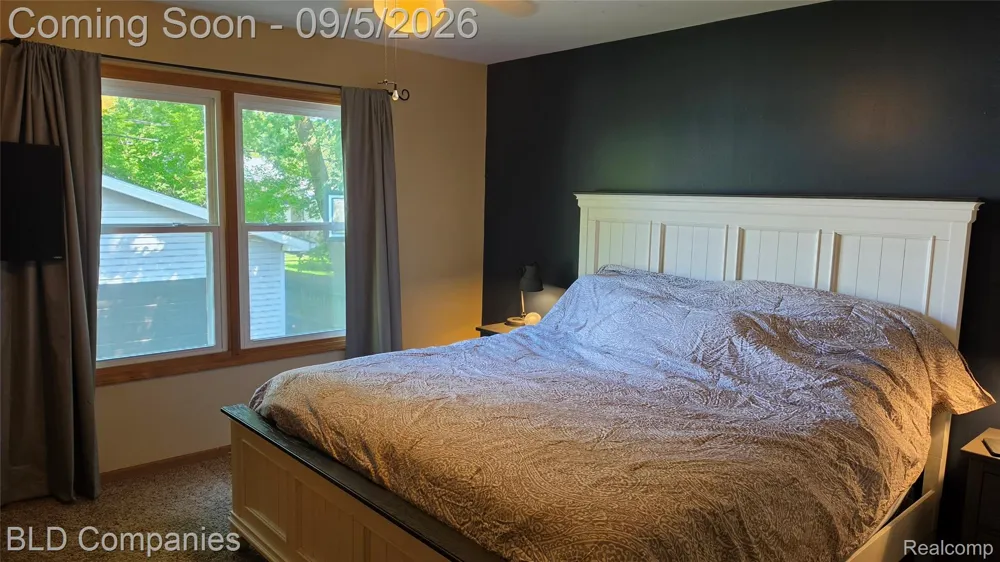 1095 Seabury Drive Orion Charter Township, MI 48362