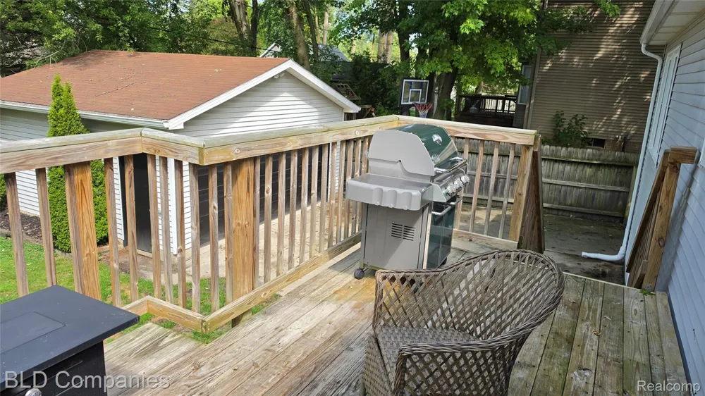 1095 Seabury Drive Orion Charter Township, MI 48362
