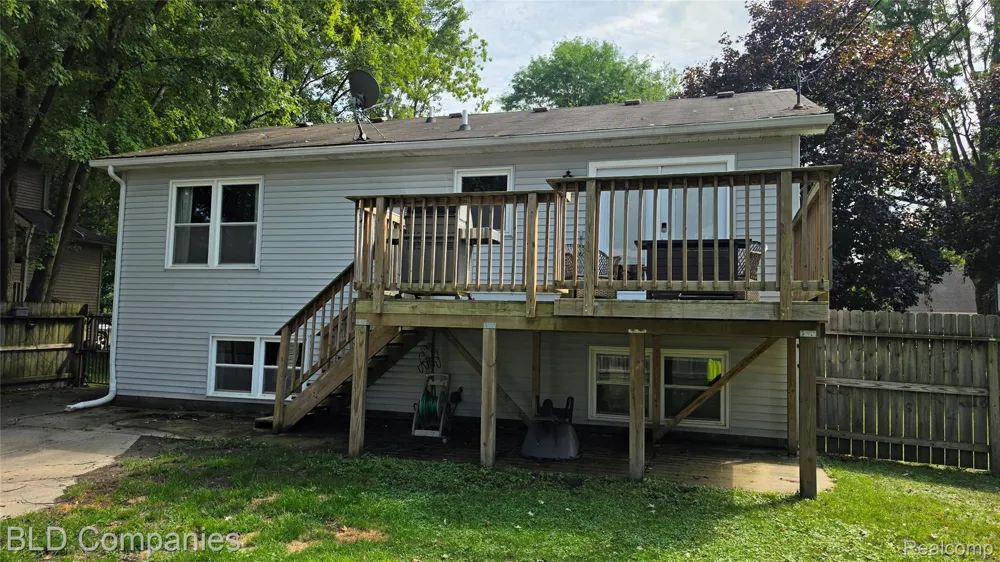 1095 Seabury Drive Orion Charter Township, MI 48362
