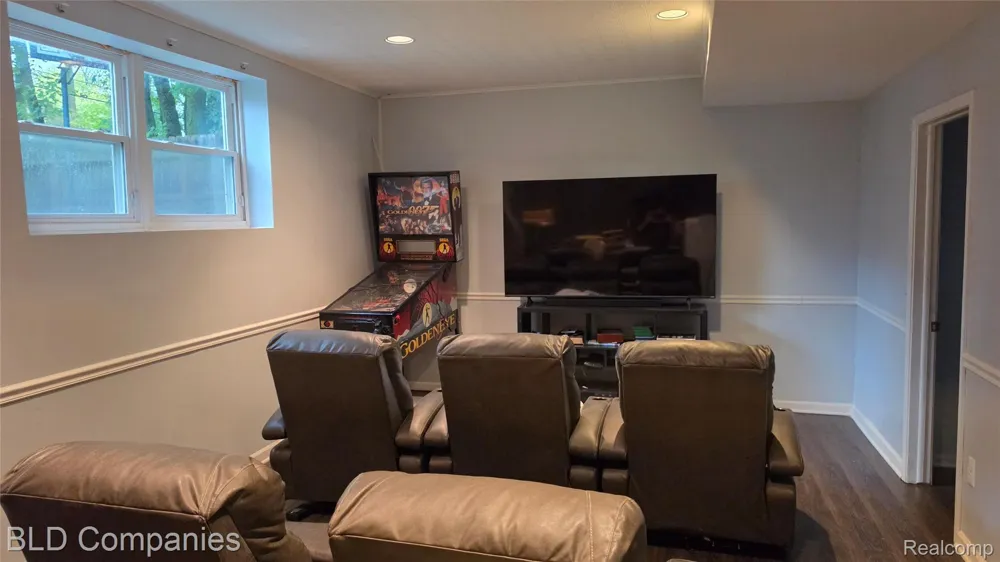 1095 Seabury Drive Orion Charter Township, MI 48362