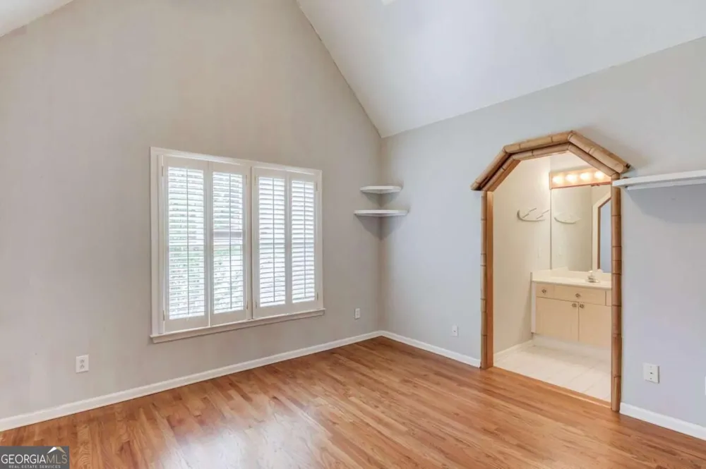 1920 Woods River LN Duluth, GA 30097