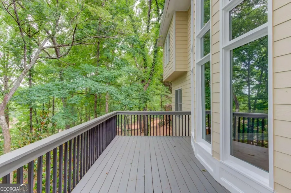 1920 Woods River LN Duluth, GA 30097