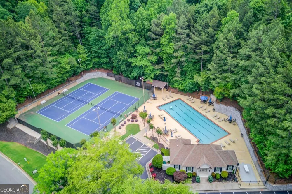 1920 Woods River LN Duluth, GA 30097