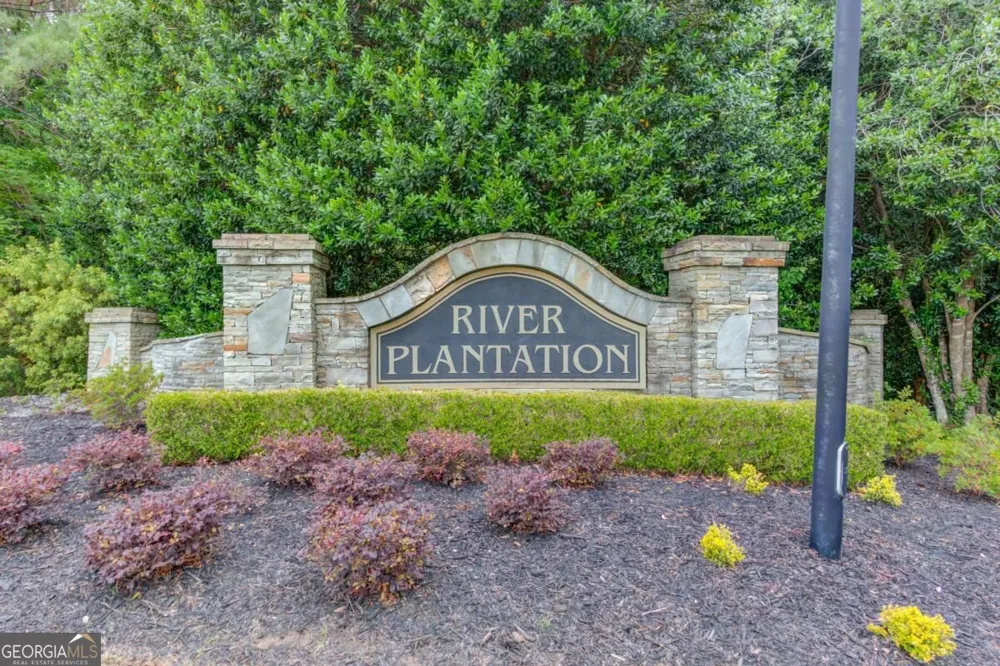 1920 Woods River LN Duluth, GA 30097
