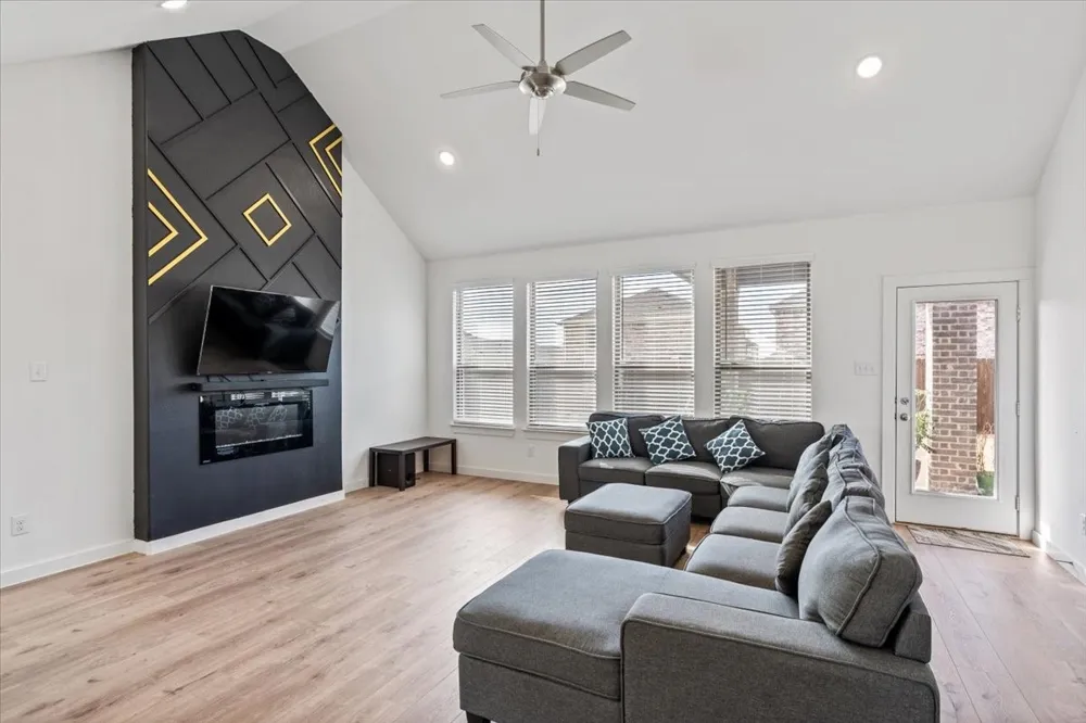 4920 Pebblewood Drive Princeton, TX 75071