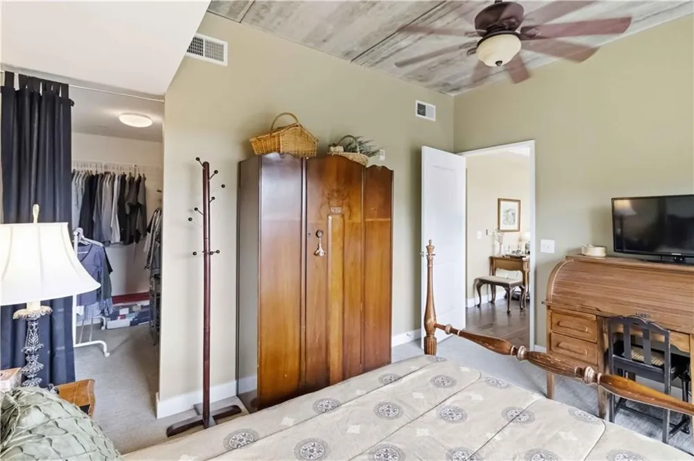563 Memorial Drive #302 Atlanta, GA 30312