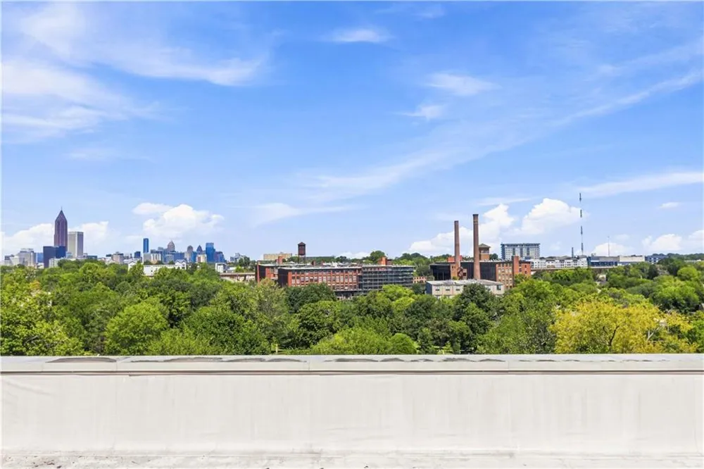 563 Memorial Drive #302 Atlanta, GA 30312