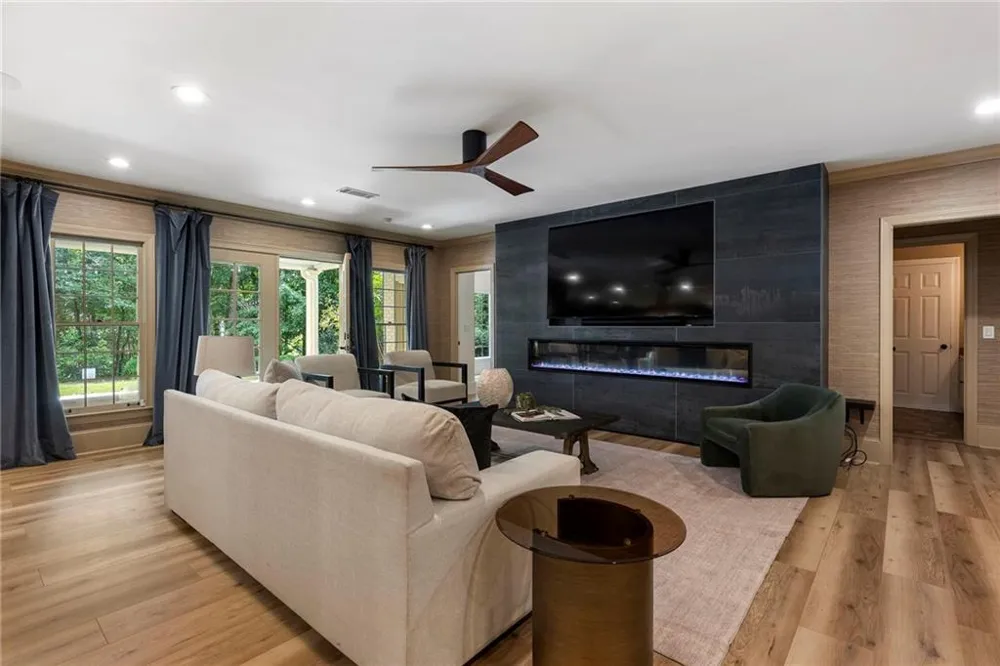 750 Sturges Way Johns Creek, GA 30022