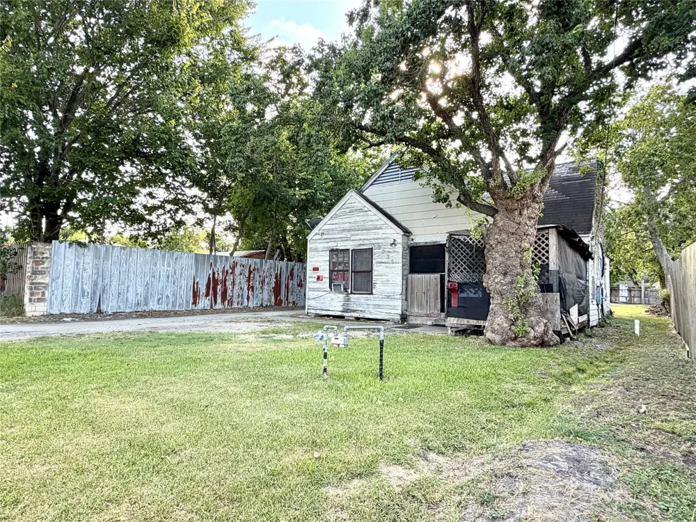 2936 Golfcrest Boulevard Houston, TX 77087