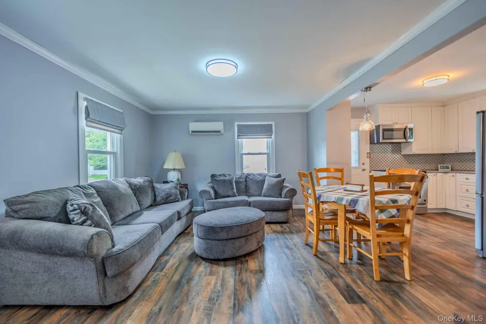 41 W 6th Street Patchogue, NY 11772