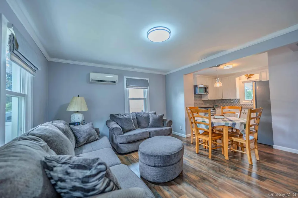 41 W 6th Street Patchogue, NY 11772