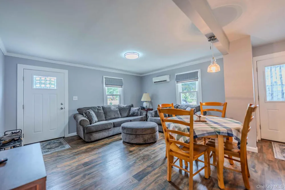 41 W 6th Street Patchogue, NY 11772