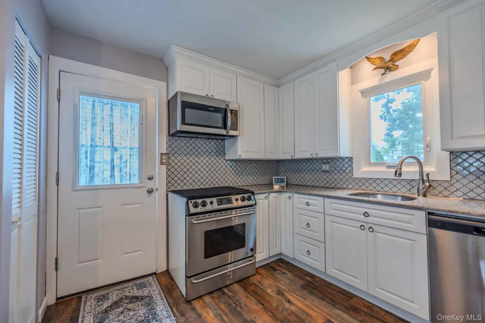41 W 6th Street Patchogue, NY 11772