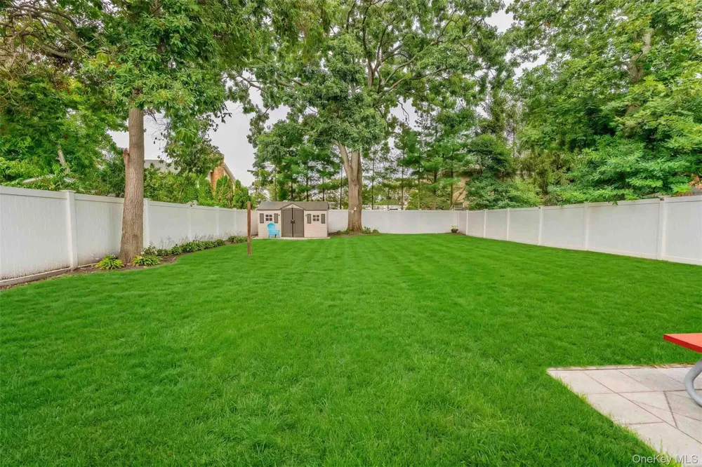 41 W 6th Street Patchogue, NY 11772