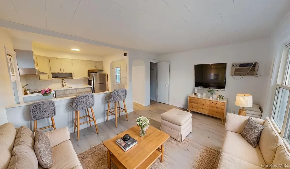 96-29 72nd Road #2 Forest Hills, NY 11375