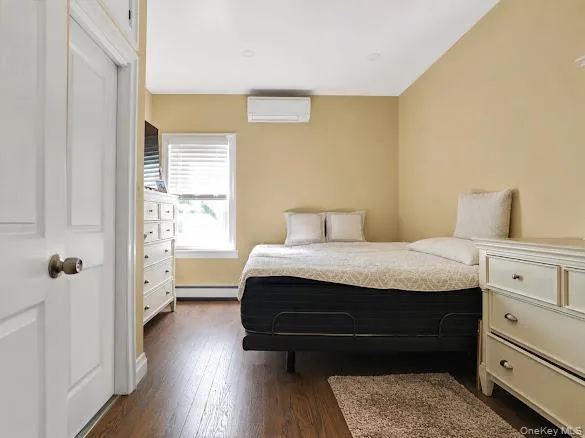 10156 107th Street Ozone Park, NY 11416