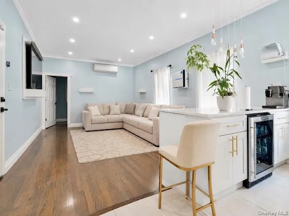 10156 107th Street Ozone Park, NY 11416