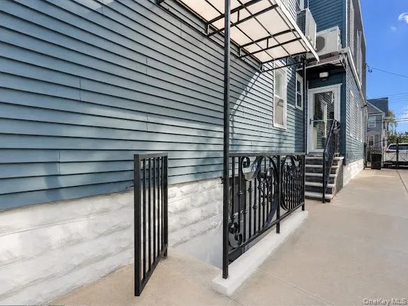 10156 107th Street Ozone Park, NY 11416