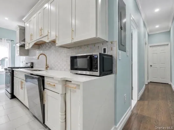 10156 107th Street Ozone Park, NY 11416