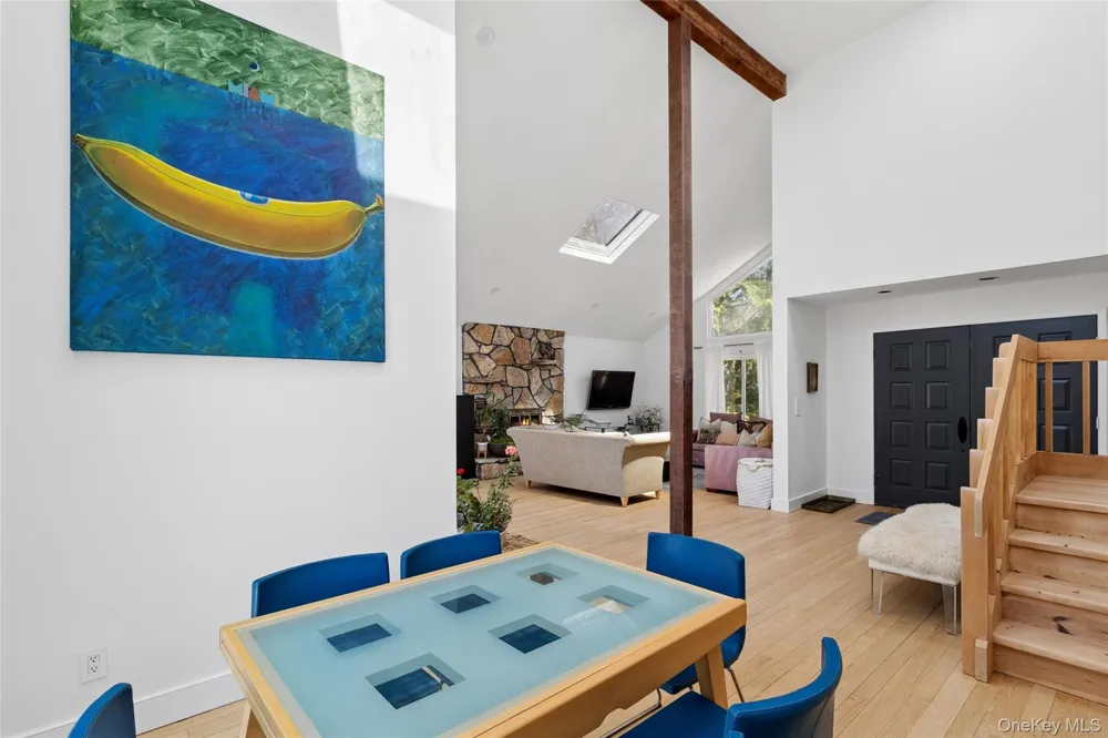 44 Diane Drive East Hampton, NY 11937
