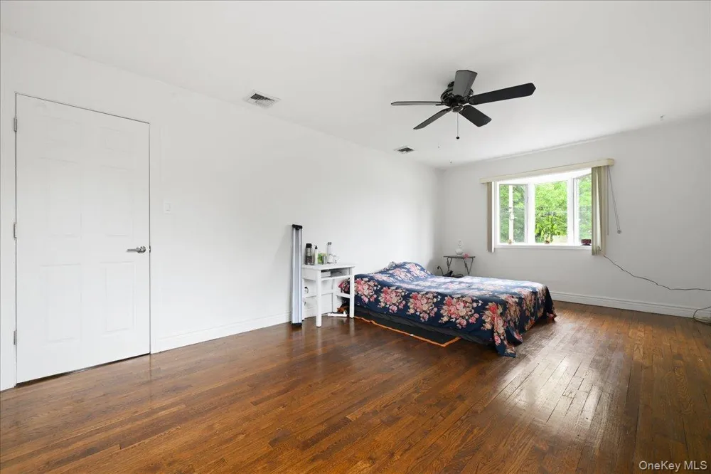 701 Hoover Street North Bellmore, NY 11710