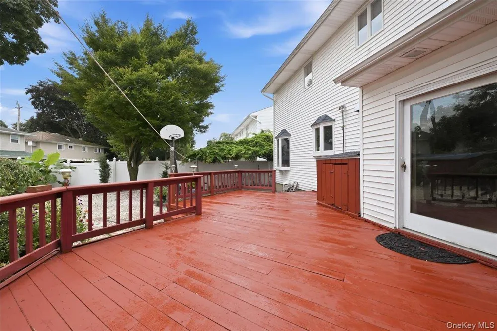 701 Hoover Street North Bellmore, NY 11710
