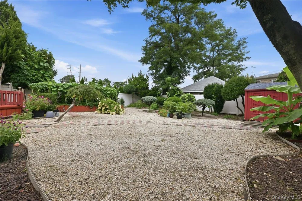 701 Hoover Street North Bellmore, NY 11710