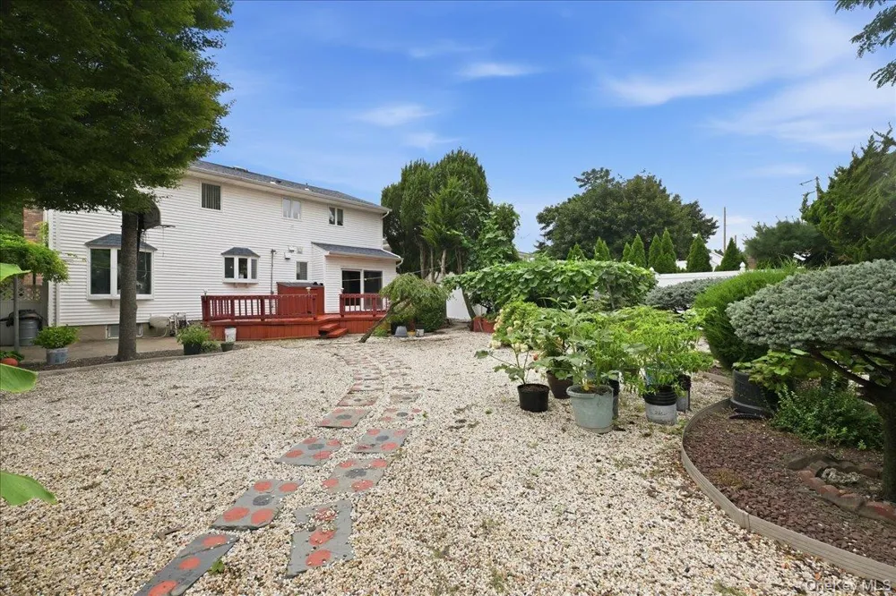 701 Hoover Street North Bellmore, NY 11710