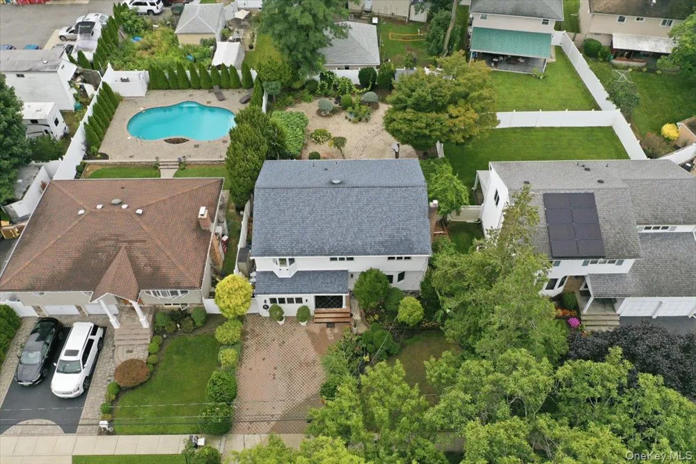 701 Hoover Street North Bellmore, NY 11710