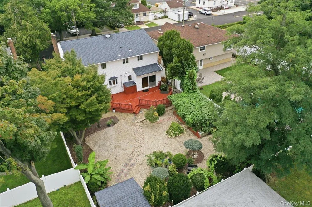 701 Hoover Street North Bellmore, NY 11710