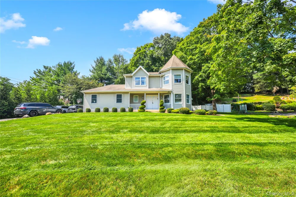 169 S Pascack Road Nanuet, NY 10954