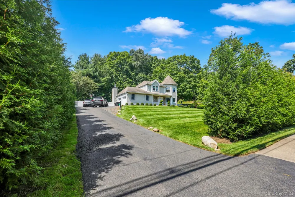 169 S Pascack Road Nanuet, NY 10954
