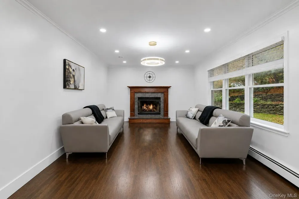 169 S Pascack Road Nanuet, NY 10954