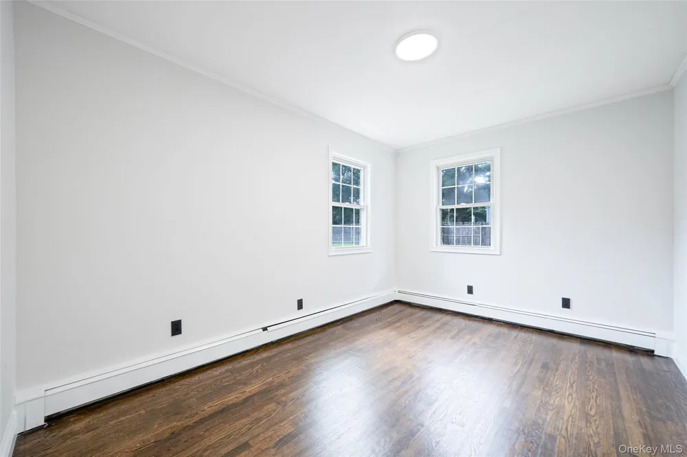 68 Oakdale Avenue Selden, NY 11784