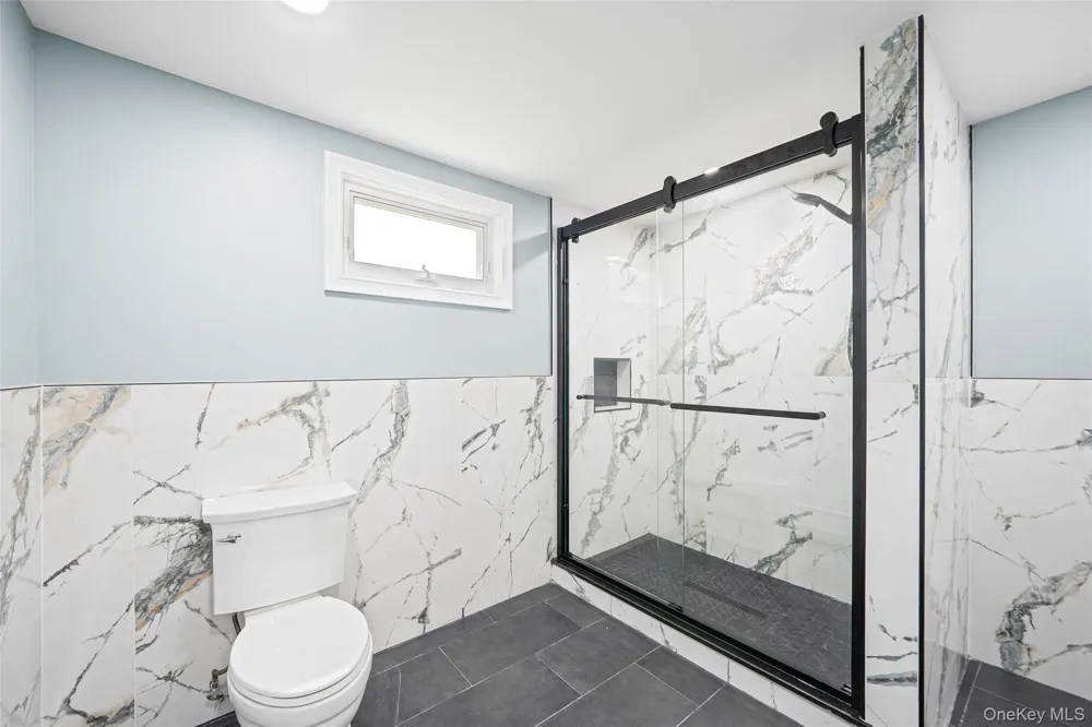 68 Oakdale Avenue Selden, NY 11784