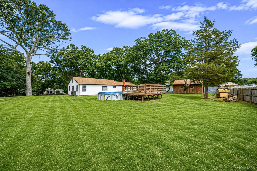 68 Oakdale Avenue Selden, NY 11784