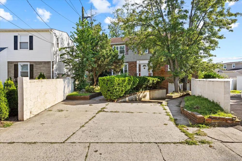 251 Perkins Avenue Oceanside, NY 11572